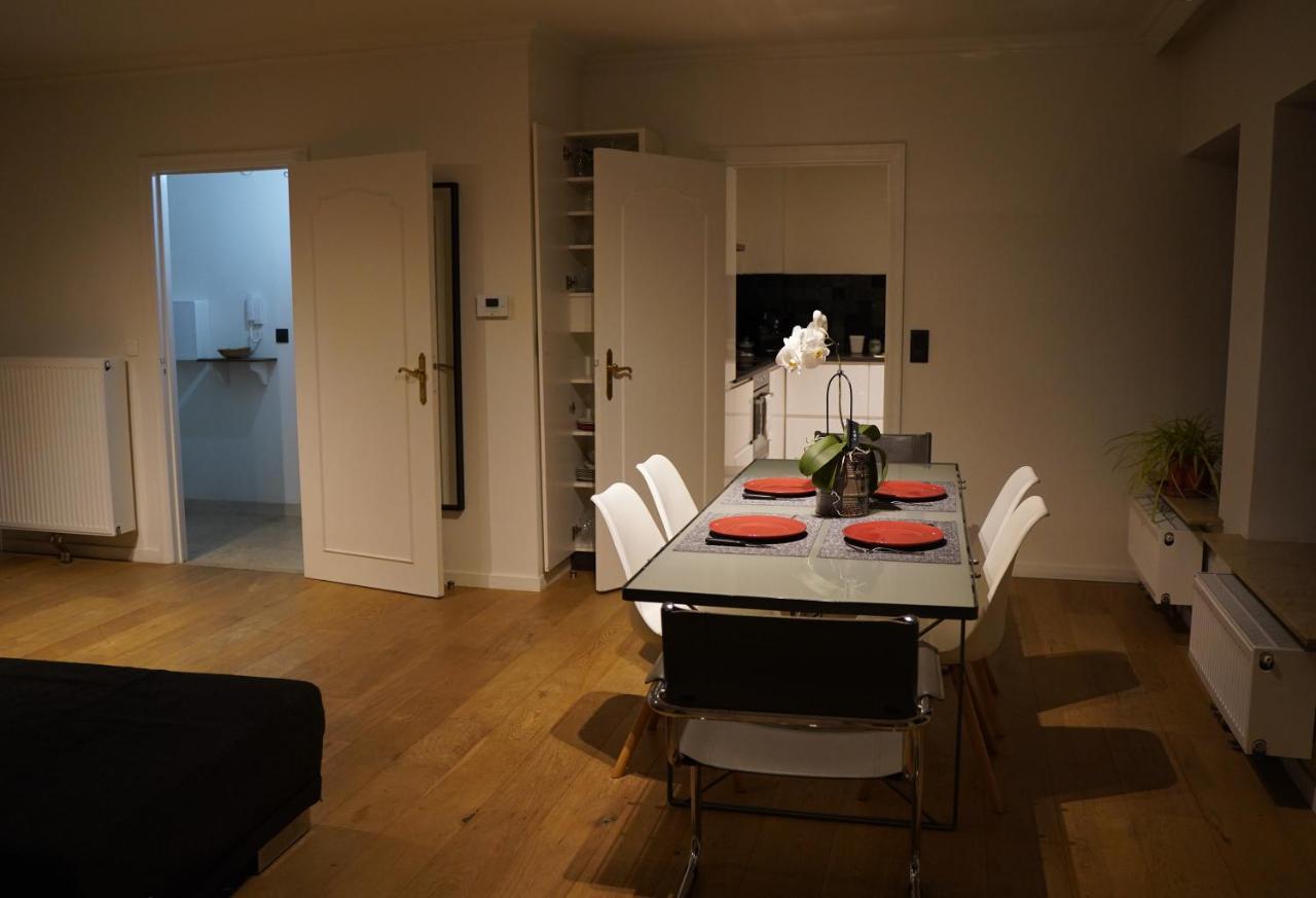 Vrijdagmarkt Apartment *